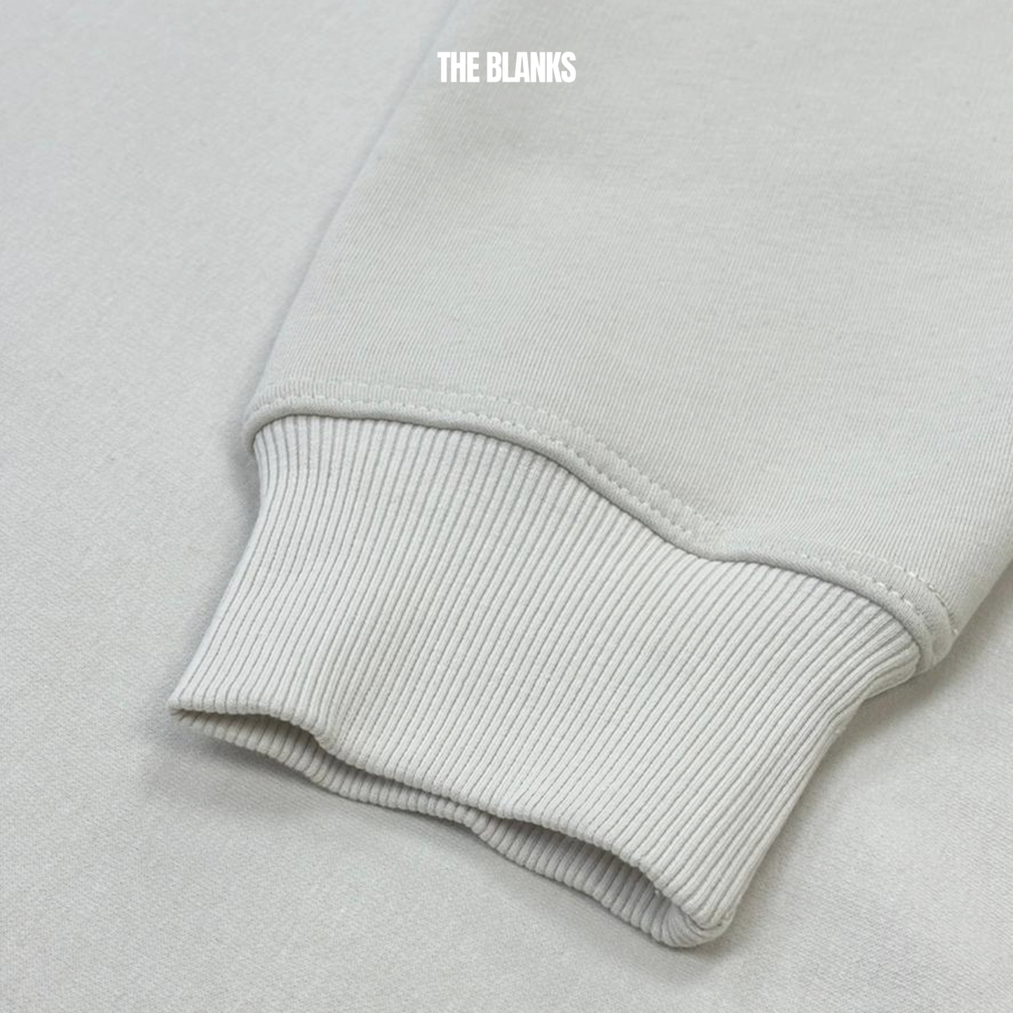 WHITE OVERSIZE BASIC CREWNECK